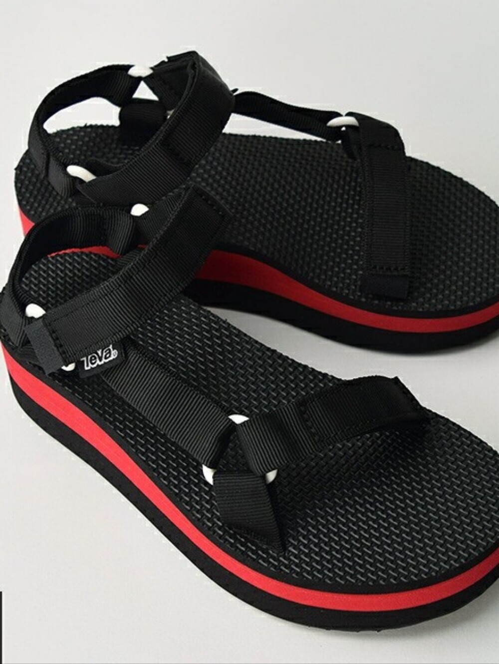 Teva- Women's Flatform Universal Sandals